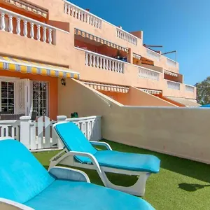 apartamento-yaiza-los-cristianos-playa-las-vistas.tenerifehoteles.net/