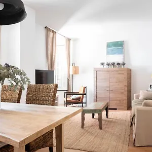 apartamento-de-lujo-en-plaza-del-teatro.es-andalucia.com/